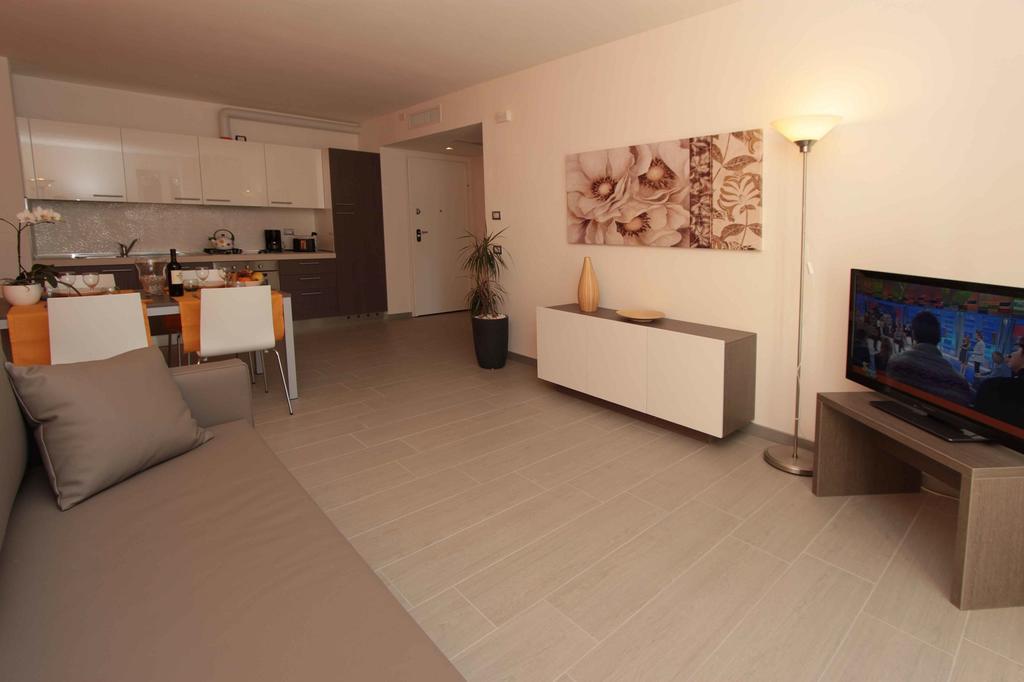 Residence Rivachiara エクステリア 写真